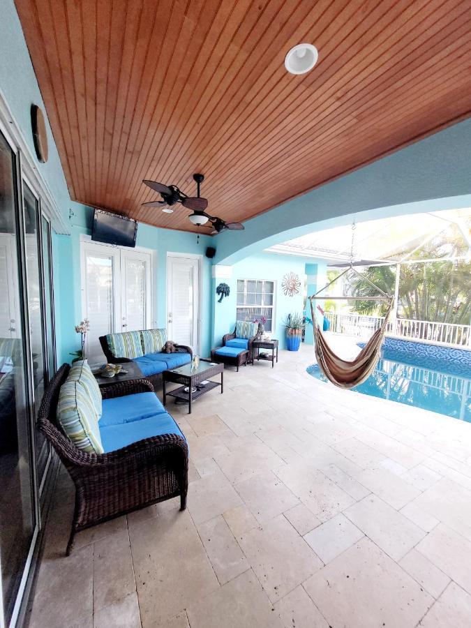 Cape Paradise B & B - Your Luxury Tropical Retreat เคปคอรัล ภายนอก รูปภาพ